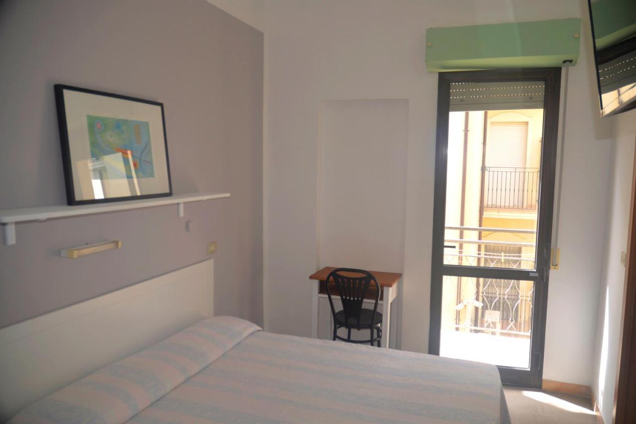 רימיני Hotel Zenith מראה חיצוני תמונה