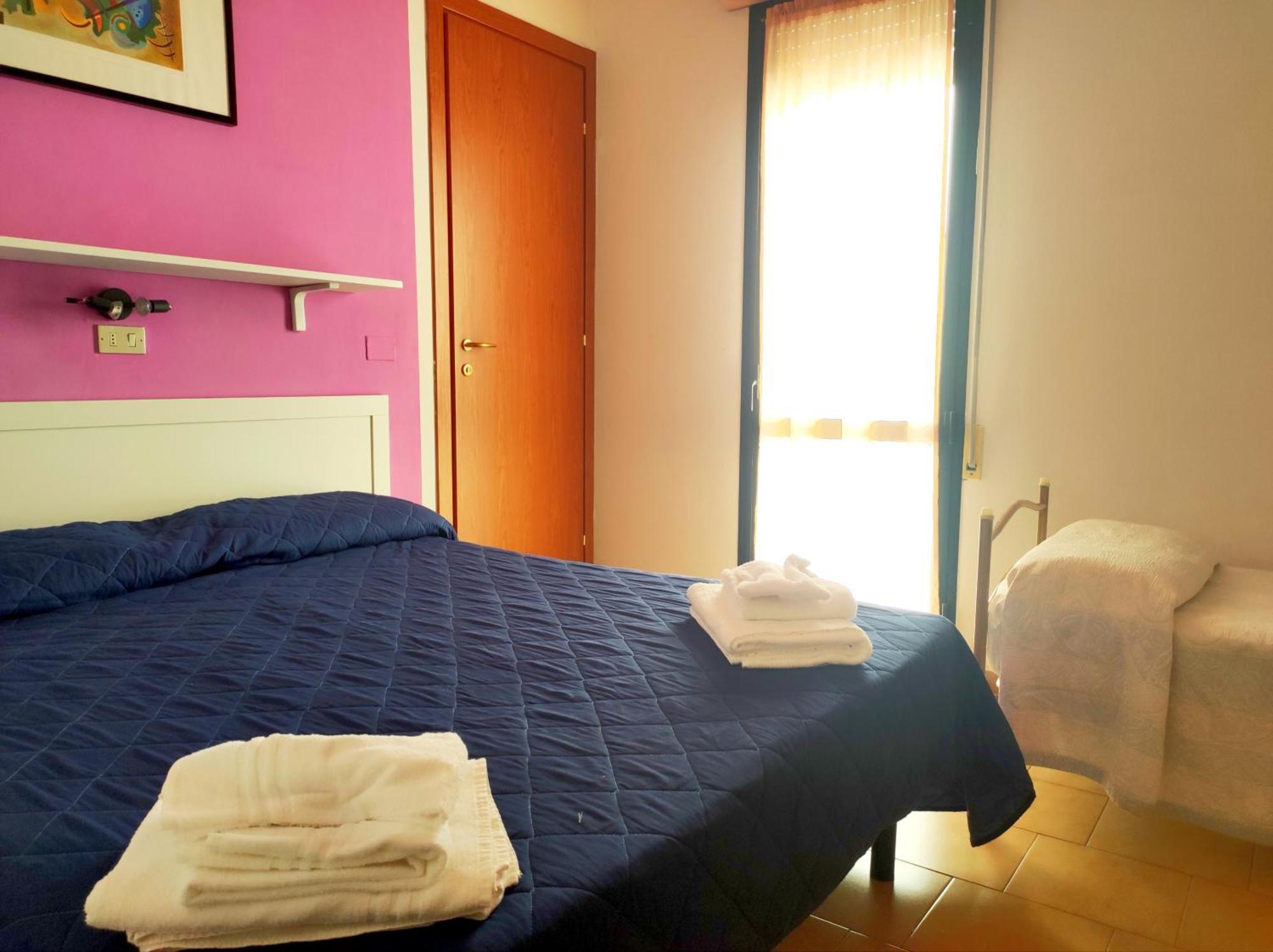 רימיני Hotel Zenith מראה חיצוני תמונה