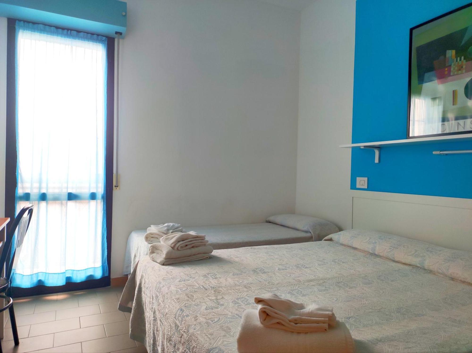 רימיני Hotel Zenith מראה חיצוני תמונה