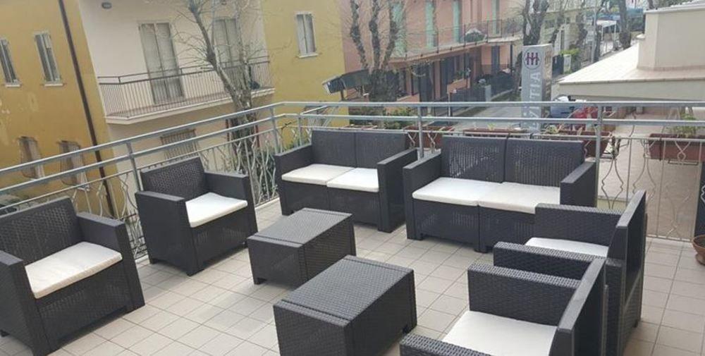 רימיני Hotel Zenith מראה חיצוני תמונה
