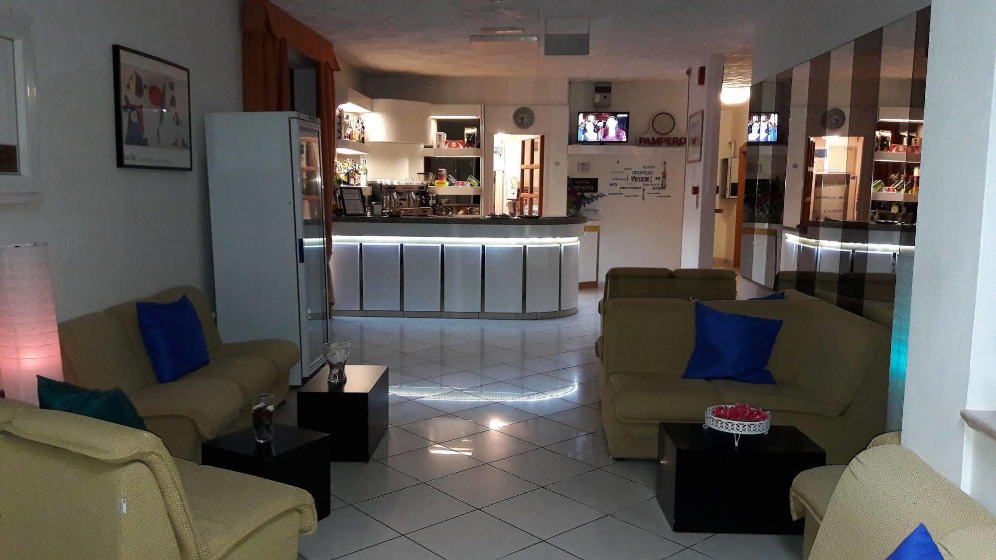 רימיני Hotel Zenith מראה חיצוני תמונה